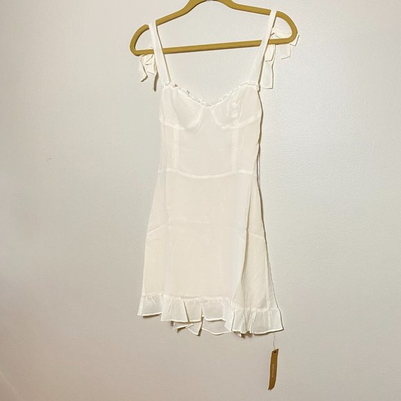 🥳🥳SALE🥳🥳Reformation Christine Dress in Ivory - Picture 9 of 12